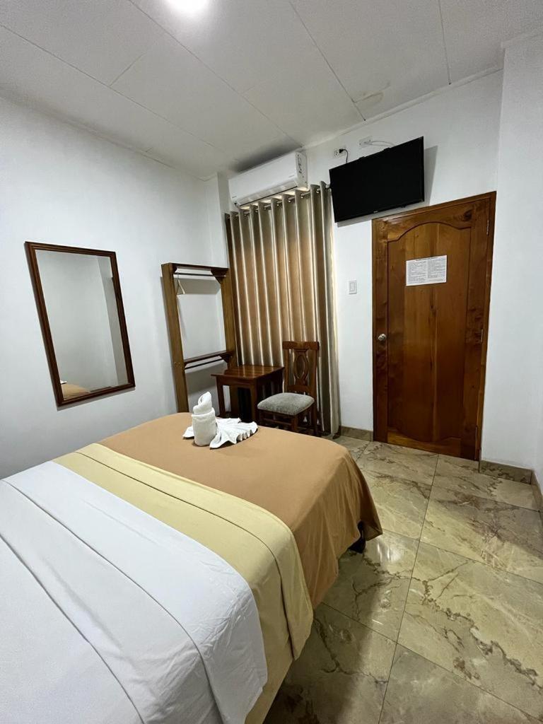 Fitzcarrald Hotel Iquitos Exterior photo