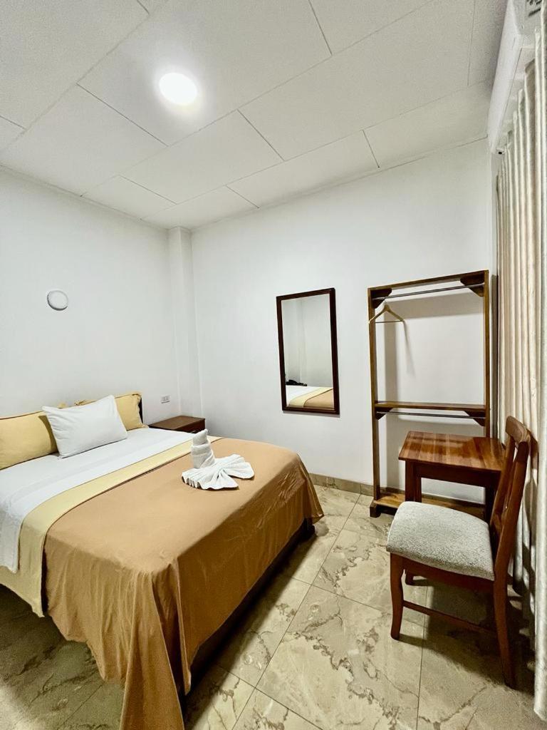 Fitzcarrald Hotel Iquitos Exterior photo
